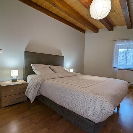Petite Maison De Village Situee Entre Lacs, Cascades Et Montagnes Virieu-le-Grand Zewnętrze zdjęcie