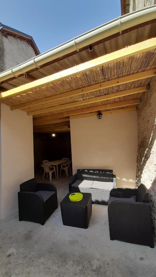 Petite Maison De Village Situee Entre Lacs, Cascades Et Montagnes Virieu-le-Grand Zewnętrze zdjęcie