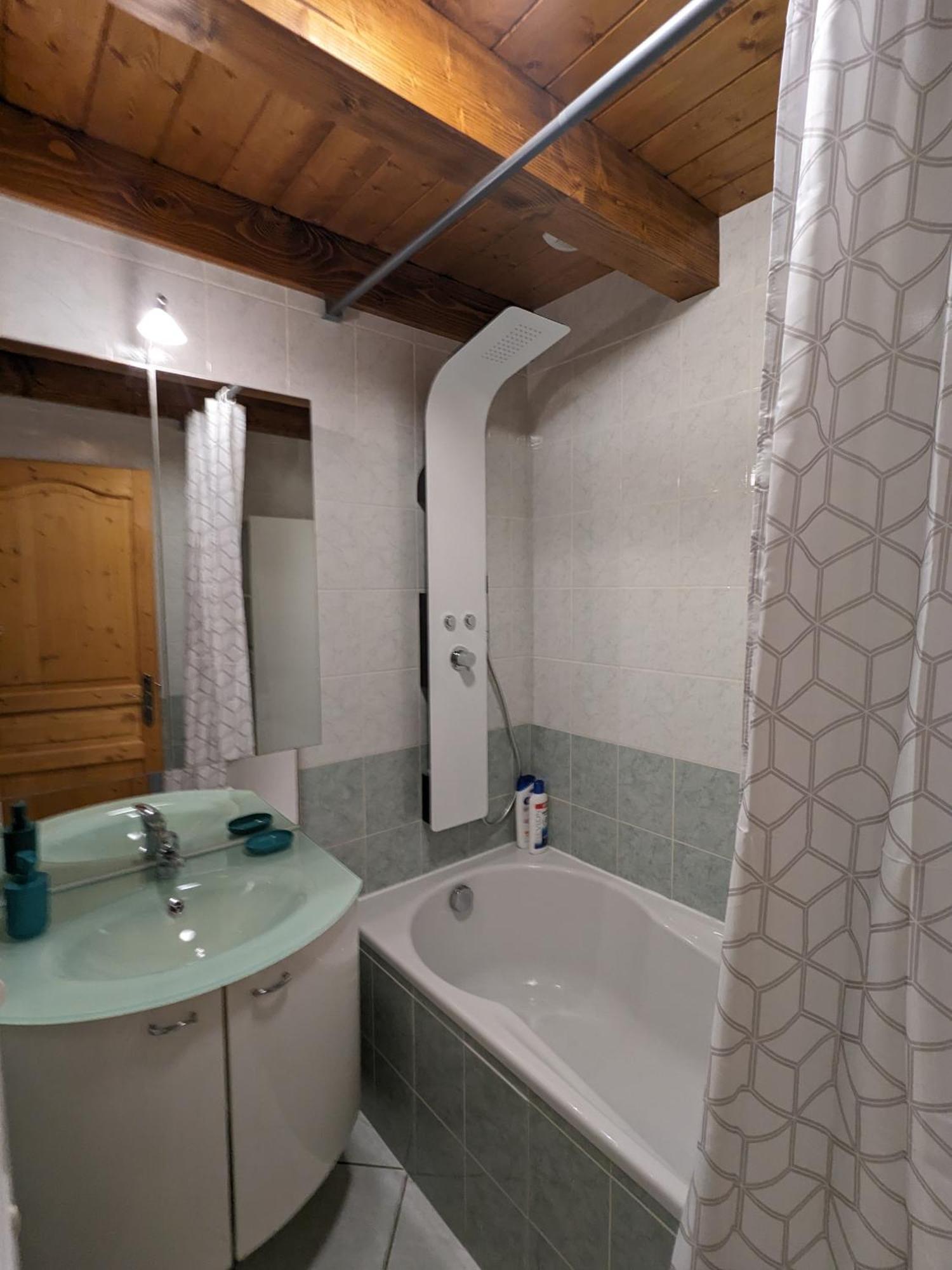 Petite Maison De Village Situee Entre Lacs, Cascades Et Montagnes Virieu-le-Grand Zewnętrze zdjęcie